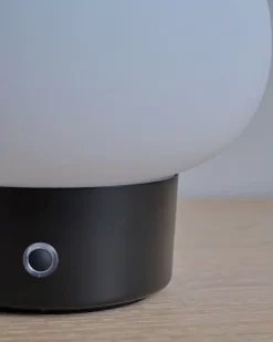 Alivine LED-pöytälamppu musta