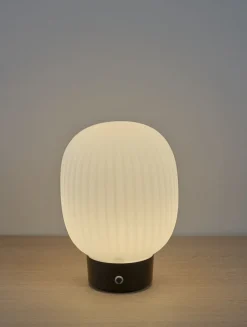 Avelina LED-pöytälamppu musta