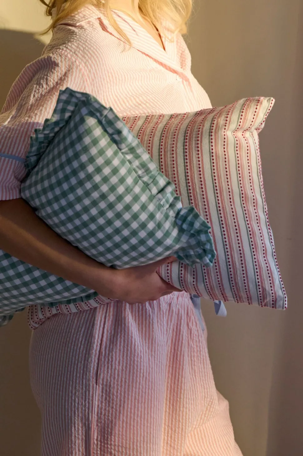 Camelia koristetyynynpäällinen moniväri