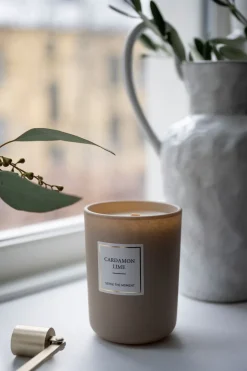 Cardamon Lime matt tuoksukynttilä beige