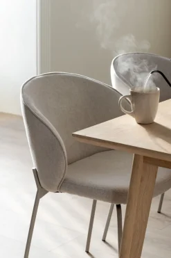 Carsten ruokapöydän tuoli vaalean beige