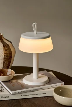 Elara LED-pöytälamppu valkoinen