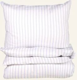 Evie Stripe pussilakanasetti kreppipuuvillaa sumuinen sininen