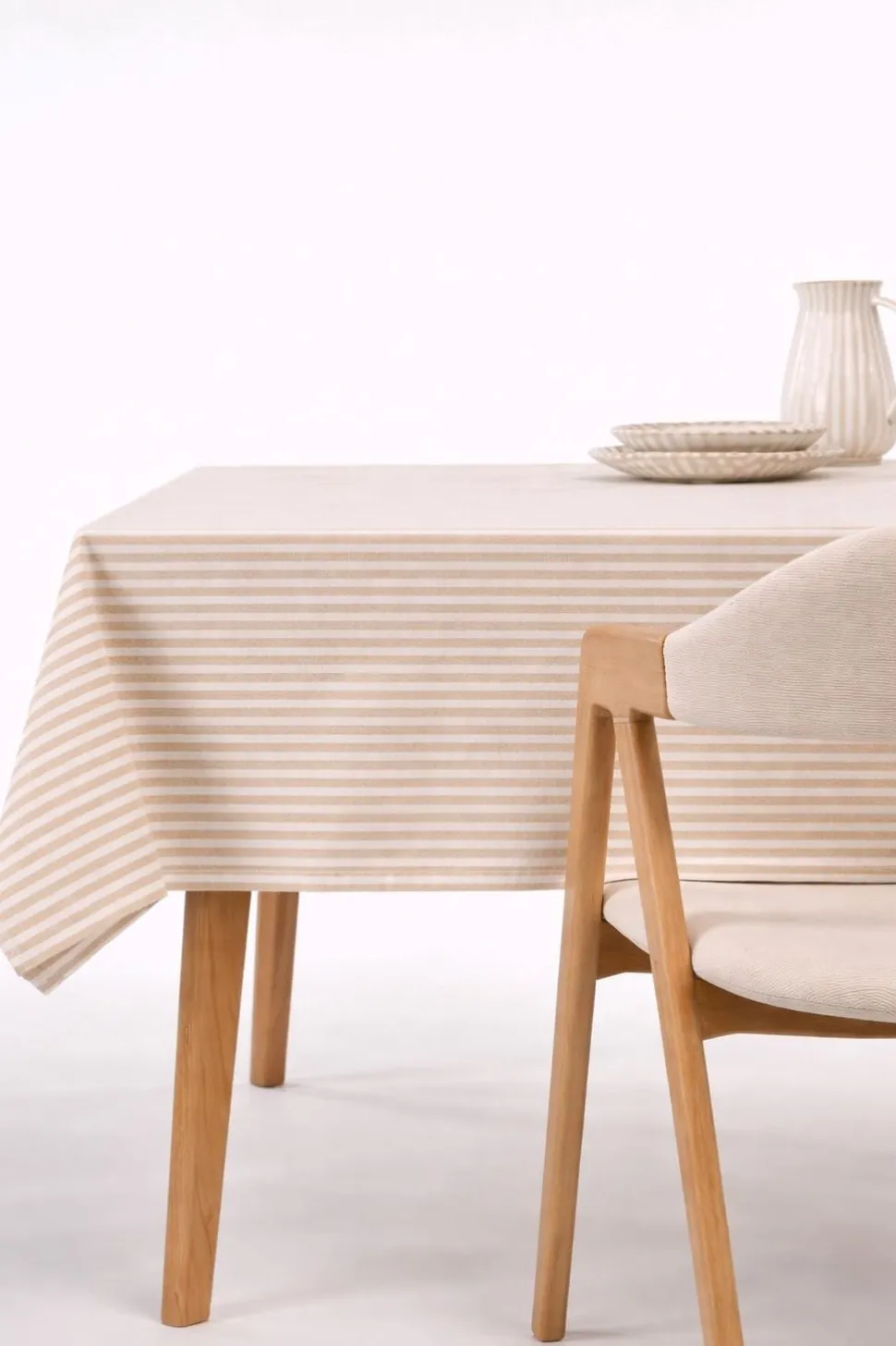 Evy vahakangas beige