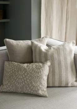 Hanna koristetyynynpäällinen luonnonväri
