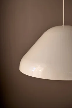 Julian gloss kattovalaisin creme