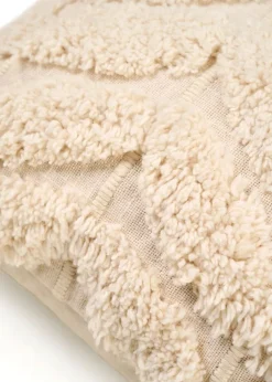 Julian koristetyynynpäällinen luonnonvalkoinen