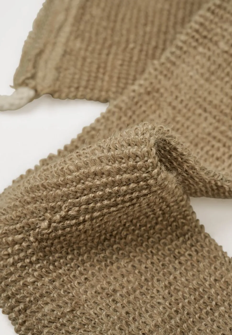 Jute Selänpesin luonnonväri