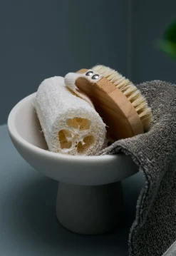 Lin pesukinnas luonnonväri