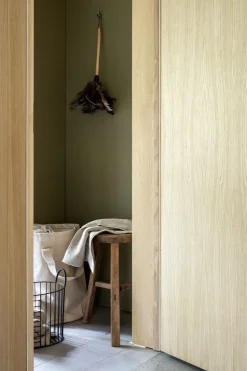 Liv pölyhuiska musta