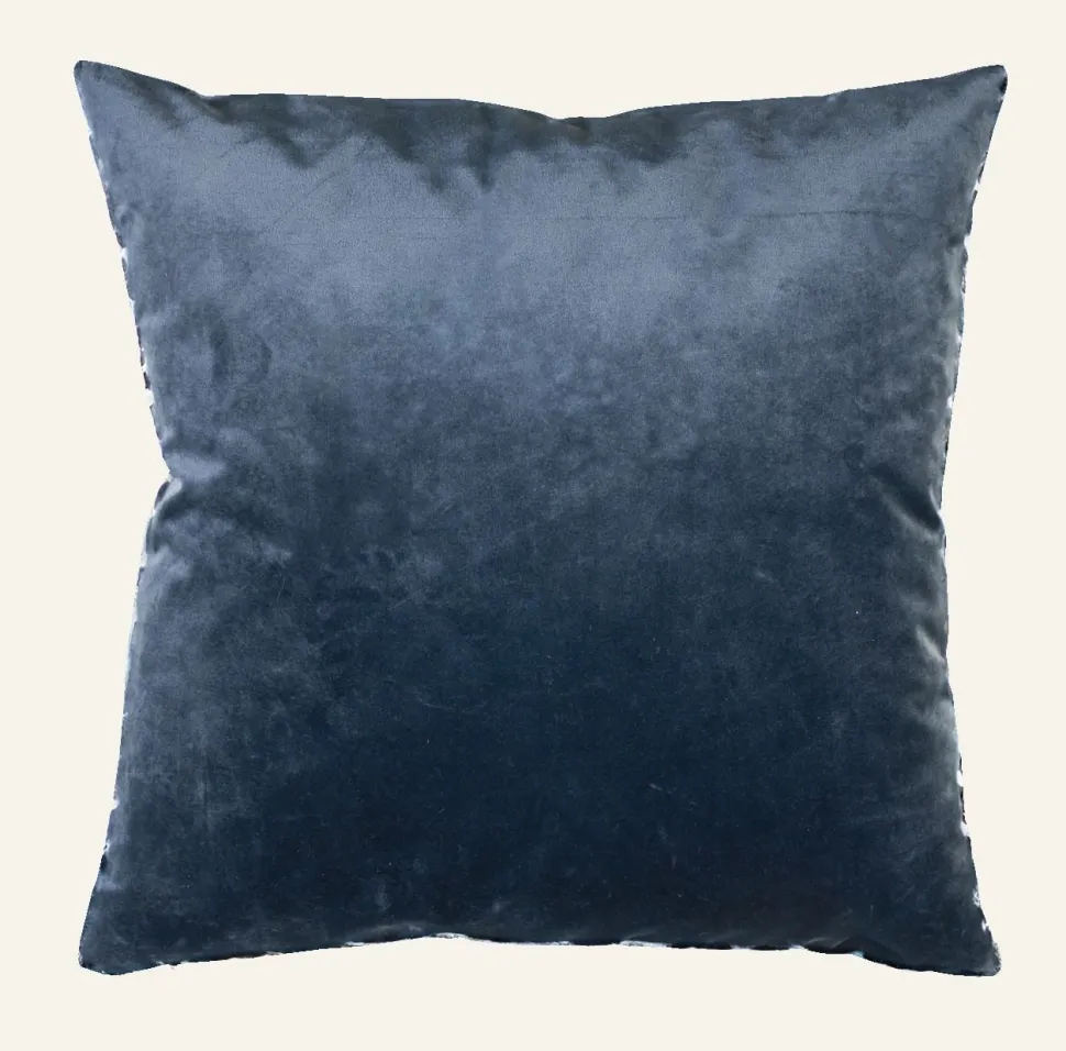 Mali koristetyynynpäällinen tummansininen