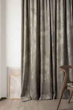 Mali velour verho vaaleanharmaa