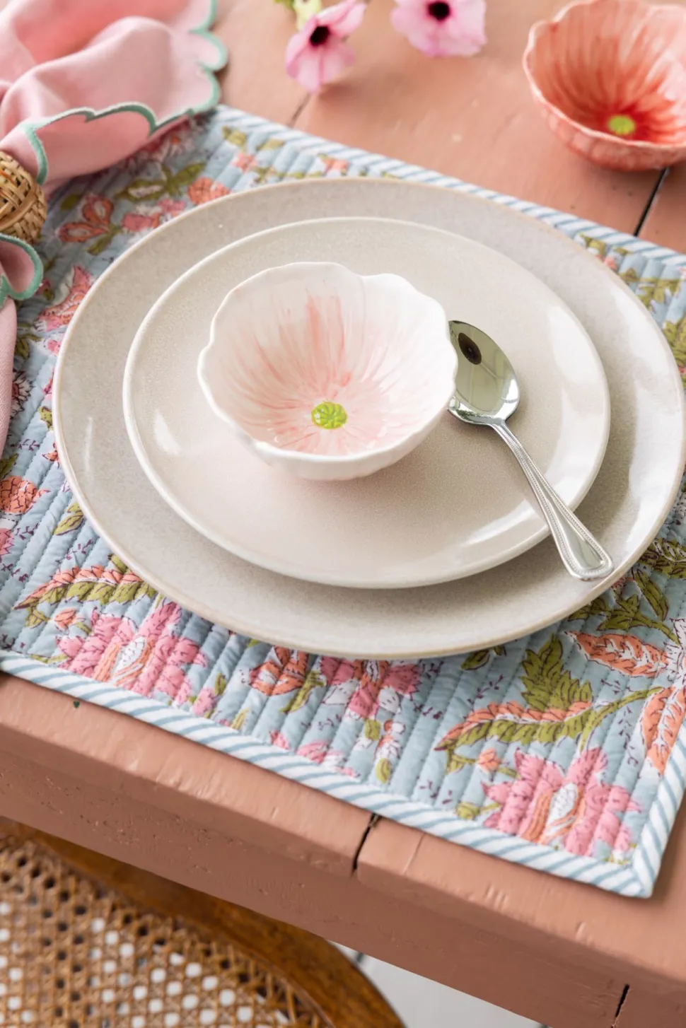 Mathilde leipälautanen vaalean beige