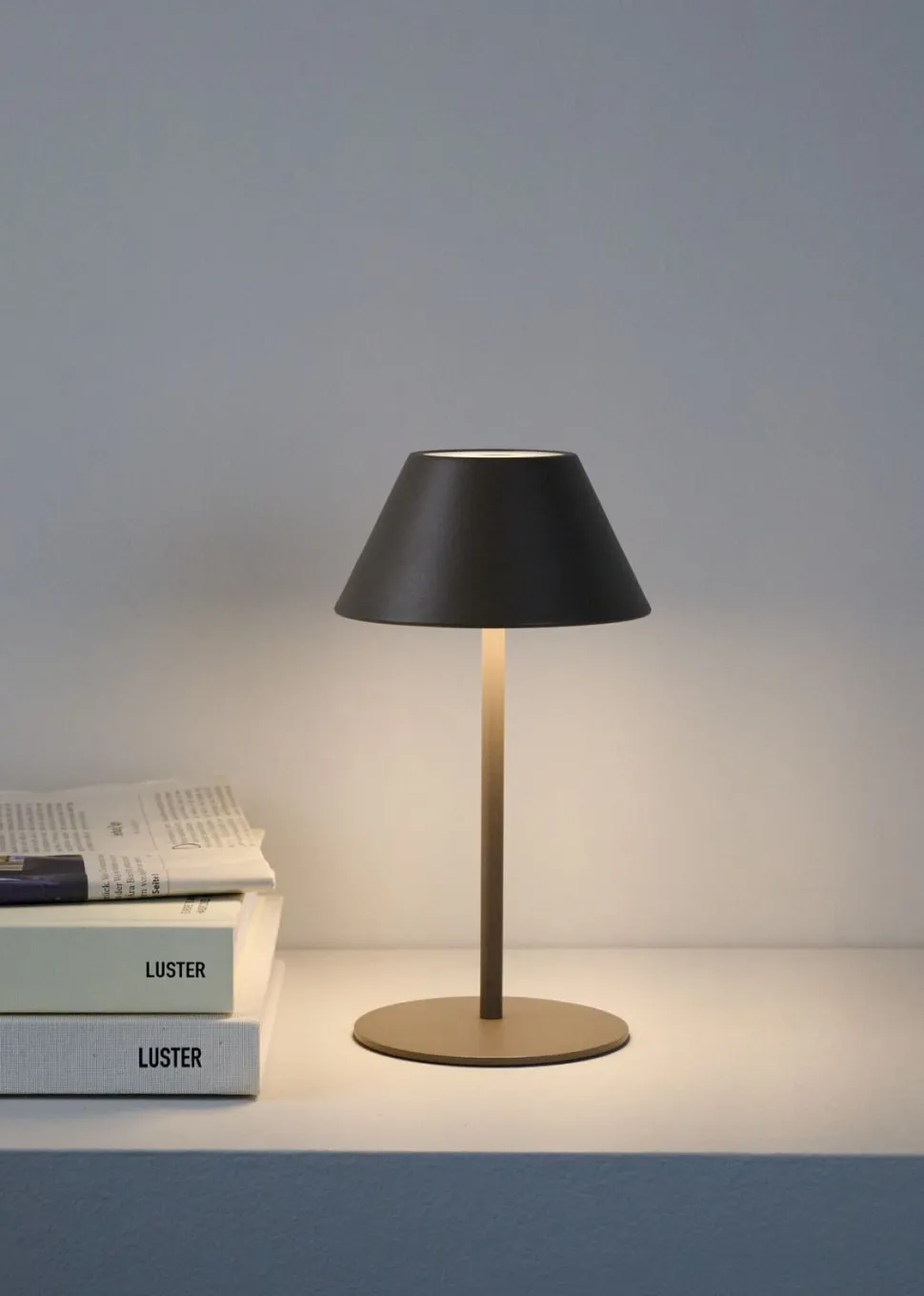 Millie LED-pöytälamppu ruskea