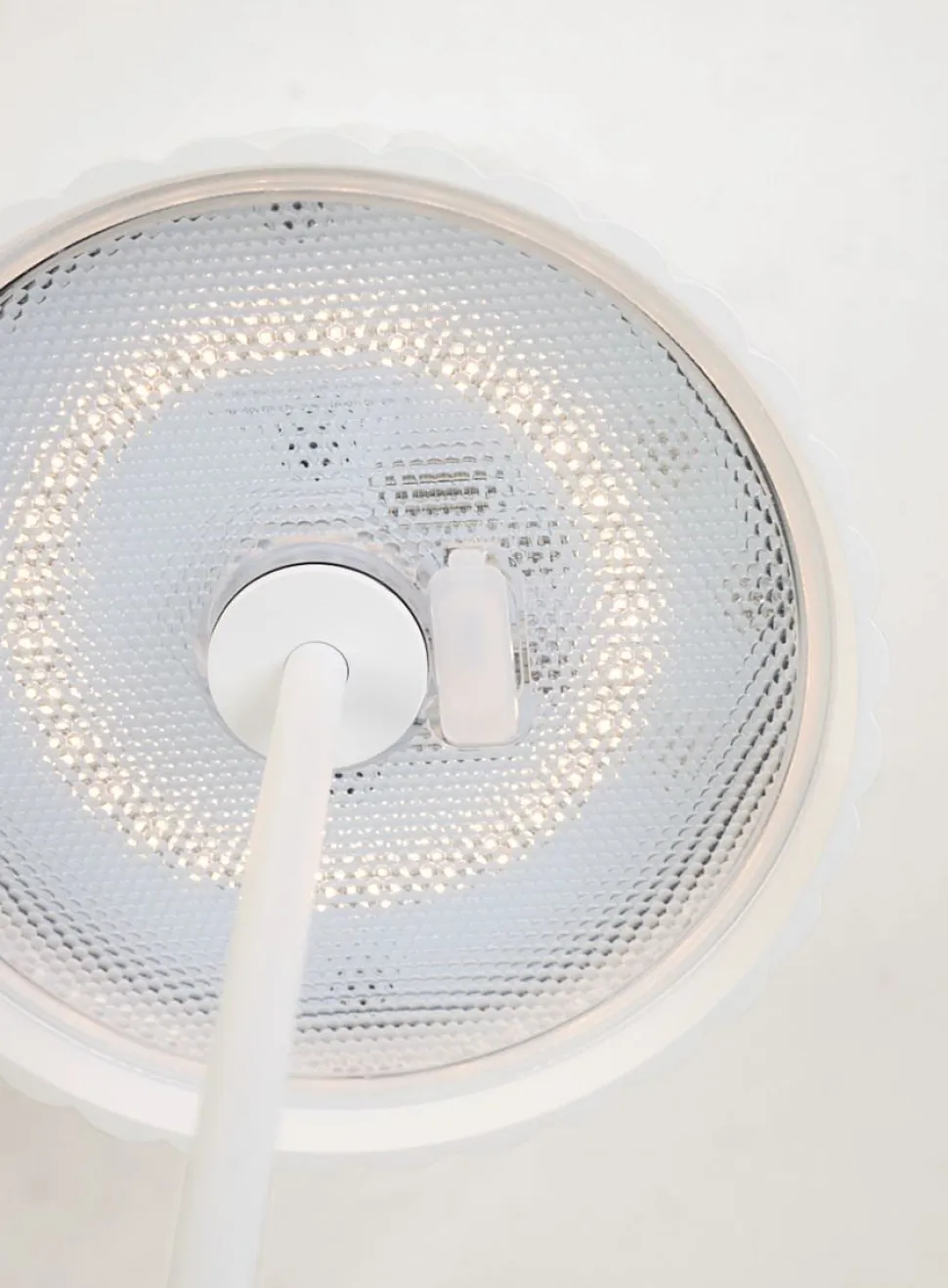 Nymera LED-pöytälamppu valkoinen