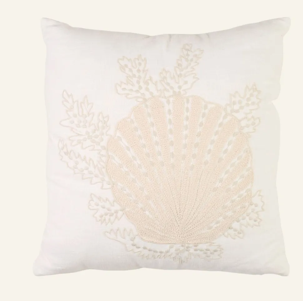 Shell embroidered koristetyyny valkoinen