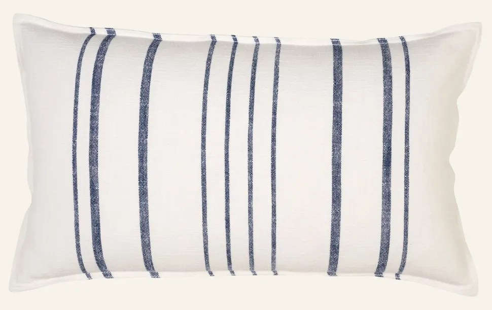 Smillan narrow stripe koristetyyny mariininsininen