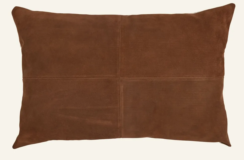 Suede koristetyyny ruskea