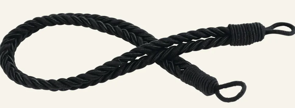Twisted verhonauha musta