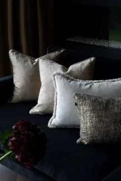 Vicky koristetyynynpäällinen valkoinen