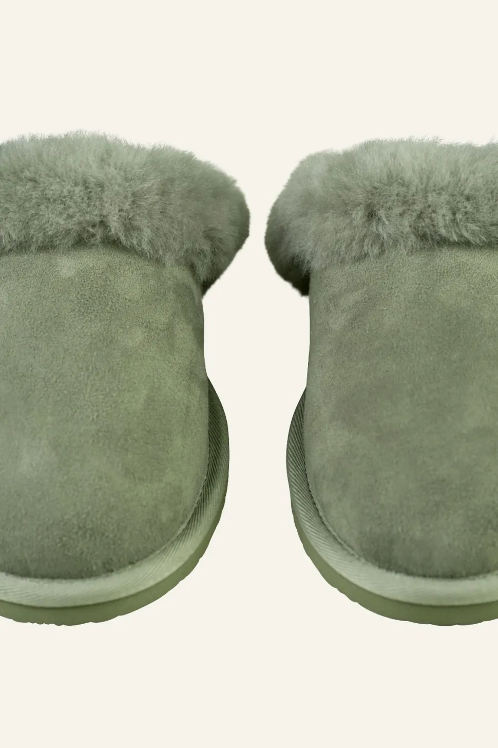 Wooly nahkatohvelit oliivinvihreä